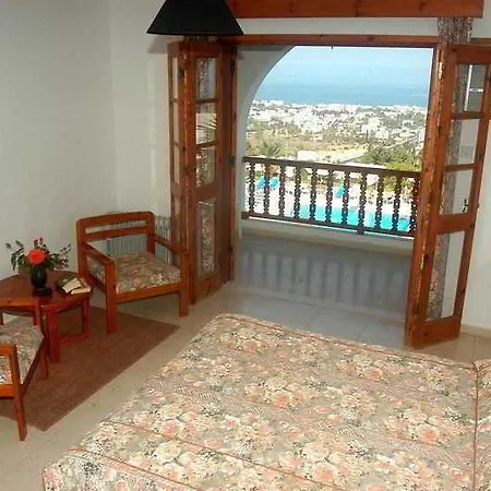 호텔 Onar Village 3*